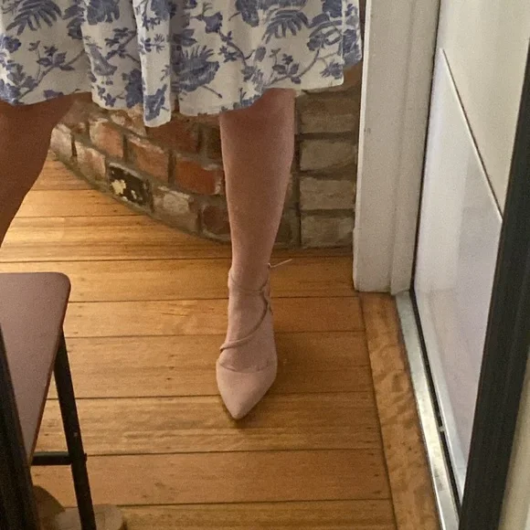 INC blush suede pumps - Picture 5 of 11